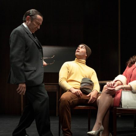 Peça 'Um, Dois, Três!' - Teatro do Bairro